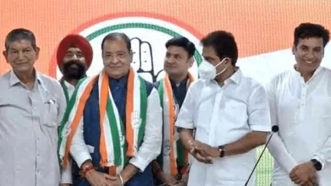 उत्तराखंड: बीजेपी को विधानसभा चुनाव से पहले बड़ा झटका, कैबिनेट मिनिस्टर यशपाल आर्य समेत दो MLA कांग्रेस में शामिल