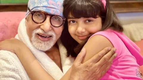 मुंबई: आराध्या ने गले लगाकर अपने दादा अमिताभ बच्चन को किया बर्थडे विश, Photo वायरल 