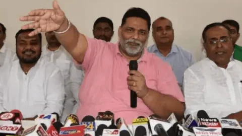 बिहार: RJD से अलग होते ही कांग्रेस को उप चुनाव में मिला पप्पू यादव का साथ, तारापुर और कुशेश्वरस्थान में करेंगे प्रचार