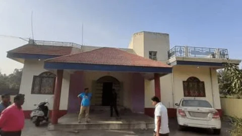 रामगढ़: कुजू में वैकिल बिजनसमैन के घर डकैती, तीन लाख कैश समेत 15 लाख की संपत्ति  ले गये क्रिमिनल
