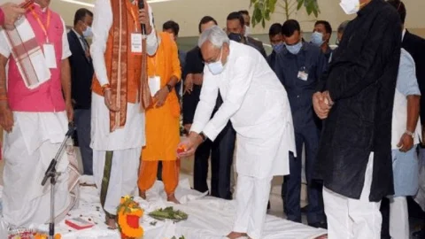 पटना में खुला मेदांता हॉस्पीटल,CM बोले-25% बेड गरीबों के लिए रहेगा रिजर्व