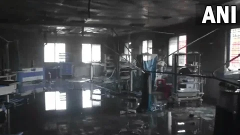 महाराष्ट्र: अहमदनगर जिला हॉस्पीटल में लगी भीषण आग, 10 कोरोना पेसेंट की जलकर मौत