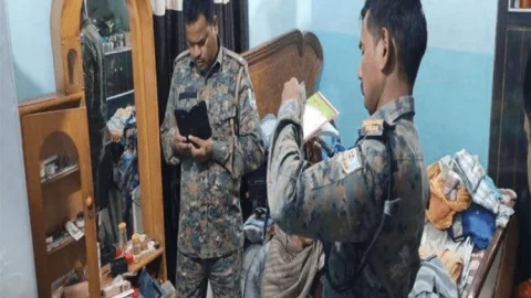 गिरिडीह: फर्नीचर बिजनसमैन  के घर लाखों की डकैती, पिता को बचाने में पुत्र घायल, कार लेकर भाग निकले क्रिमिनल