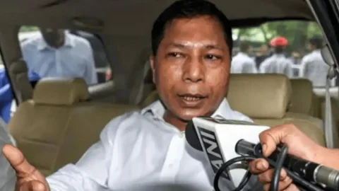 मेघालय: एक्स CM मुकुल संगमा समेत कांग्रेस 12 MLA तृणमूल कांग्रेस में शामिल