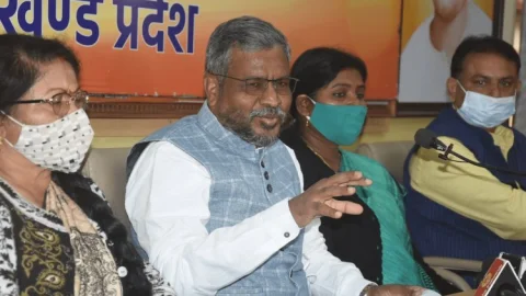 झारखंड: संजू प्रधान की मर्डर में पर डे सामने आ रहे नये तथ्य, सफेदपोशों का भी हाथ, मामले की हो CBI जांच: बाबूलाल
