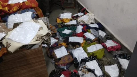 महाराष्ट्र: धरावी में NCB ने 3.9 किलोग्राम से ज्यादा Ephedrine जब्त किया महिलाओं के कपड़े में छिपाया ड्रग्स
