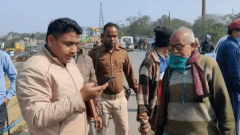 धनबाद: चिरकुंडा में बराकर के बिजनसमैन से क्रिमिनलों ने चार लाख सत्तर हजार रुपये लूटे