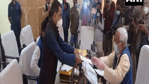 त्रिपुरा में दो बीजेपी एमएलए ने छोड़ी पार्टी, कांग्रेस में हो सकते हैं शामिल