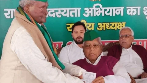 लालू ने शुरु किया RJD का सदस्यता अभियान, लोकसभा एवं विधानसभा चुनाव में टिकट के लिए  रखी शर्त