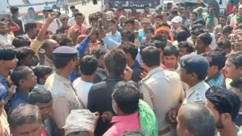बिहार: मुजफ्फरपुर में महिला की मौत के बाद हंगामा, रोड जाम,परिजनों का आरोप- पुलिस की पिटाई से गई जान
