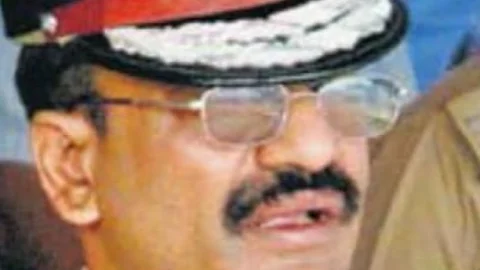 Jharkhand : डीजीपी अनुराग गुप्ता को मिलेगा प्रोविजनल पे-स्लिप, एक्सटेंशन इलिगल होने पर होगी रिकवरी