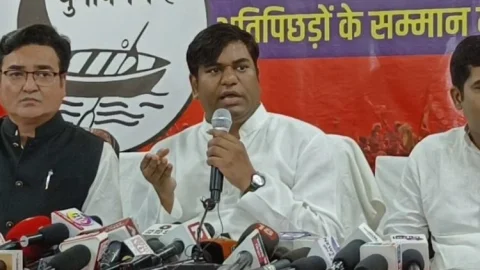 बिहार: मुकेश सहनी की धमकी- सबको बेनकाब करूंगा,अति पिछड़ा हूं, बेइज्जत किया