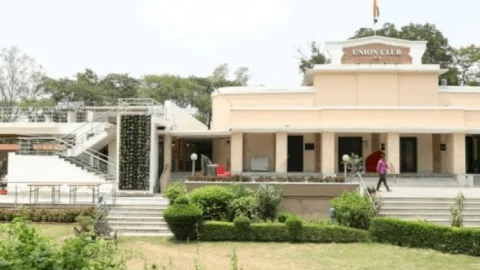 धनबाद: यूनियन क्लब पर ₹33 लाख का बिजली बकाया! कम लोड दिखाकर ज्यादा खपत का खुलासा