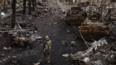 Russia Ukraine War:यूक्रेन के रेलवे स्टेशन पर मिसाइल अटैक, 50 की मौत