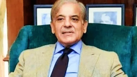Pakistan:  आर्थिक संकट से गवर्नमेंट परेशान, मिनिस्टर्स के वेतन, भत्तों में भारी कटौती