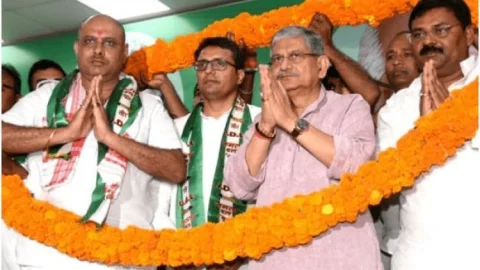 बिहार: जगदानंद सिंह के बेटे अजीत JDU  में शामिल, RJD पर लगाया पिता को जलील करने का आरोप  