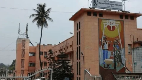 पांच साल बाद मिला CMPF को परमानेंट कमिश्नर, विजय कुमार मिश्रा के नाम पर एसीसी ने लगायी मुहर