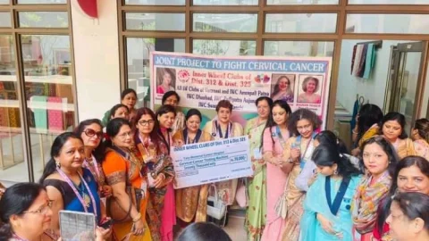 ईनर व्हील क्लब का बनारस में त्रानियल कांफ्रेंस, धनबाद की प्रसिडेंट निशि सिंह हुई शामिल