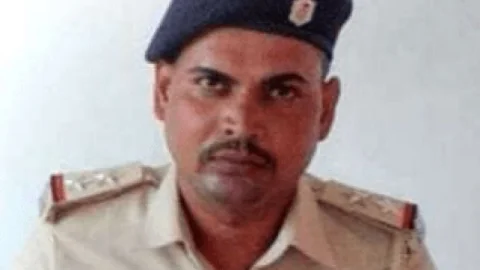 बिहार: फर्जी सब इंस्पेक्टर अरेस्ट, पांच सालों में मुंगेर से बेगूसराय तक की करोड़ों की ठगी
