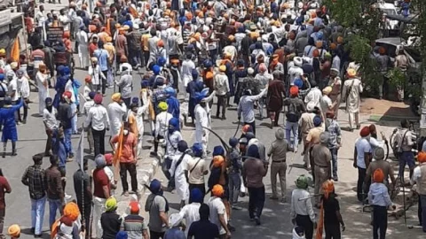 पंजाब: पटियाला में हिंदू व सिख संगठन में भिड़ंत, काली माता मंदिर में स्थिति तनावपूर्ण, पत्थरबाजी, फायरिंग