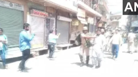 राजस्थान: जोधपुर में दो समुदायों में टेंशन पथराव, इस्लामिक झंडा लगाने को लेकर हुआ विवाद, 10 इलाकों में कर्फ्यू 
