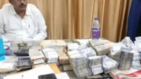सहरसा के जेल सुपरिटेंडट के पास छह करोड़ से अधिक की संपत्ति,पुलिस इंस्पेक्टर निकला करोड़पति   