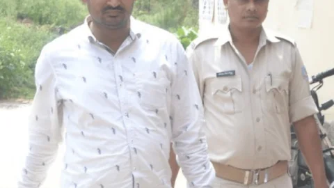 धनबाद:प्रतिमाह 30-35 लाख रुपये रंगदारी वसूल रहा है अमन सिंह, भाई अजय ने पुलिस पूछताछ में किया खुलासा