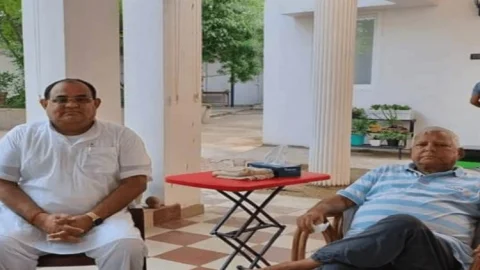 बिहार: लालू यादव से मिले BJP के बागी MLC सच्चिदानंद राय, बोले-जिंदादिल इंसान हैं RJD सुप्रीमो