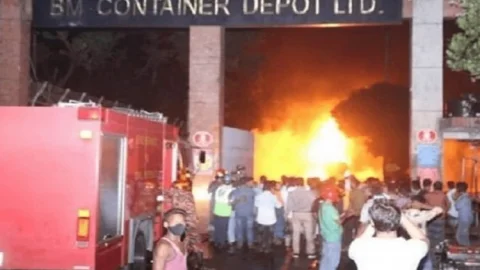 Bangladesh Container Depot Fire:  बांग्लादेश में कंटेनर डिपो में लगी आग, 35 लोगों की मौत, 450 से अधिक घायल