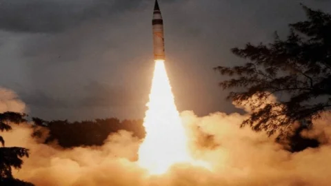 अग्नि-4 मिसाइल का सफल परीक्षण,चार हजार किमी तक करेगी वार
