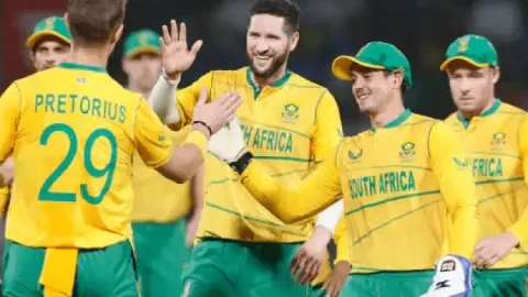Ind vs SA T20 2022: साउथ अफ्रीका ने इंडिया को सात विकेट से हराया, टीम इंडिया नहीं रच पायी इतिहास