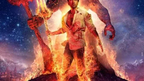 Brahamastra Trailer:'ब्रह्मास्त्र' का पहला ट्रेलर रिलीज,  दिखी Vfx रचित भव्य दृश्यों की भरमार  