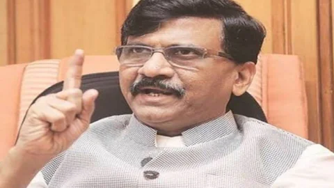 महाराष्ट्र: संजय राउत को ईडी का समन:जमीन घोटाले के मामले में कल पूछताछ के लिए बुलाया