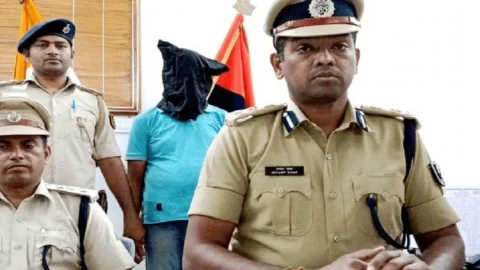 बिहार: मुजफ्फरपुर पुलिस ने नकली नोट कारोबारी को किया अरेस्ट,NIA का है वांटेड