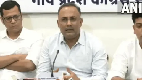 गोवा: कांग्रेस ने नेता प्रतिपक्ष माइकल लोबो पद से हटाया, साजिश का आरोप, नौ MLA के बीजेपी में जाने की अटकलें