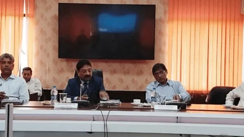 धनबाद:CIL डीटी ने किया BCCL का रिव्यू, कंपनी में कोकिंग कोल का भंडार, वाश कोल से बढ़ेगी इनकम