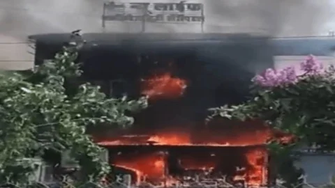 मध्यप्रदेश: जबलपुर के प्राइवेट हॉस्पिटल में लगी भीषण आग, आठ पेसेंट की मौत, 12 गंभीर रुप से जख्मी