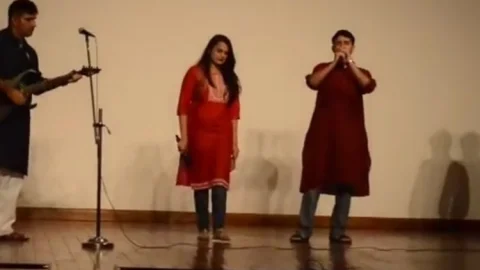 बिहार: जहानाबाद के DM का गाया गाना हो रहा है वायरल,  हर पल यहां जी भर जियो...कभी 'संभालो मुझको..