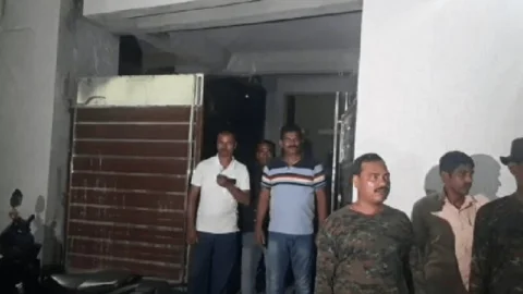 पश्चिम बंगाल CID की टीम का रांची में एडवोकेट राजीव कुमार के घर व ऑफिस पर  रेड