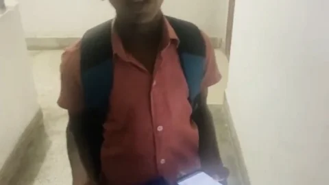 पिता का हुआ एक्सिडेंट, डिलिवरी बॉय बन गया सात साल का बच्चा, रात 11 बजे तक चलाता है साइकिल,video viral
