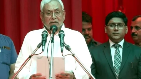 बिहार: नीतीश कुमार की नई सरकार में JDU के कई लोगों का कटेगा पत्ता, RJD में नये चेहरों को मिलेगा मौका