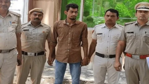 गुरुग्राम: मां देर रात तक करती थी मोबाइल पर बात,  बेटे ने चाकू गोदकर कर दी मर्डर, पुलिस ने किया अरेस्ट