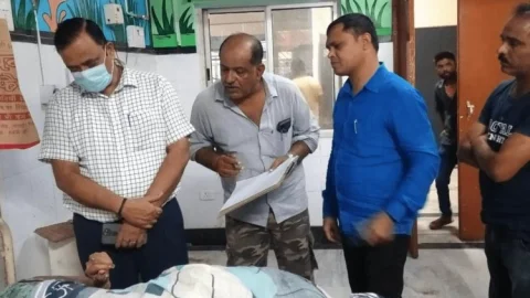 दुमका: दूसरे धर्म की लड़की से एकतरफा प्यार, इनकार किया तो युवक ने पेट्रोल छिड़ककर जलाया