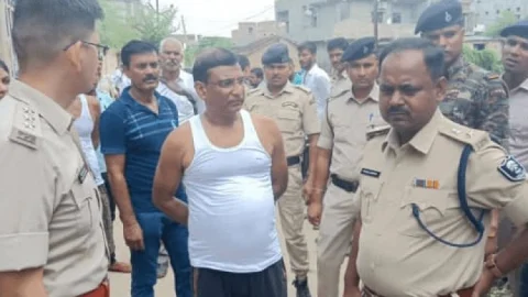 बिहार: लखीसराय में सीआइडी ASP के घर के पास पटाखों का सीरियल ब्लास्ट, 30 धमाकों से दहशत