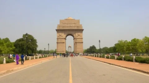 Delhi Auto Taxi Fare : दिल्ली में ऑटो-टैक्सी का किराया हुआ महंगा