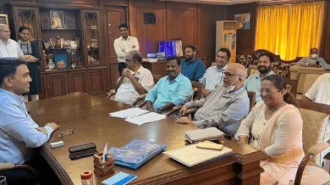 गोवा में कांग्रेस को झटका, आठ कांग्रेस एमएलए BJP में शामिल, विधानसभा में अब पार्टी के सिर्फ तीन MLA 