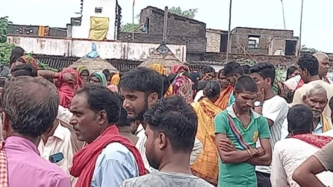 बिहार: पश्चिम चंपारण में महिला ने तीन बच्चों के साथ नाले में डूब कर दे दी जान