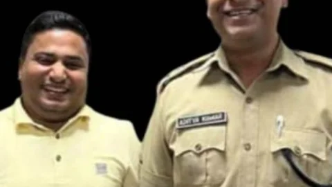 बिहार : IPS आदित्य कुमार के फ्रॉड दोस्त ने ईओयू के सामने उगले कई राज, एसपी की पोस्टिंग के लिए रची थी साजिश