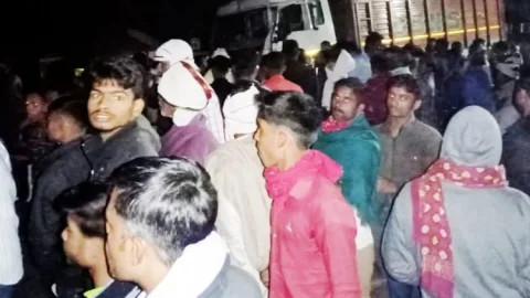 बिहार: वैशाली में ट्रक ड्राइवर ने बच्चोंं को रौंदा, छह बच्चों समेत आठ की मौत