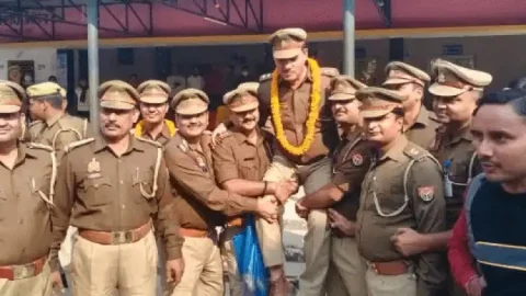 उत्तर प्रदेश: वाराणसी एनकाउंटर में शामिल सभी SI बने SHO, DGP व शासन की ओर से मिले सात लाख कैश इनाम